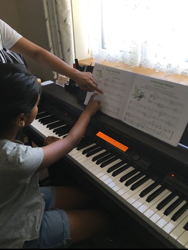 ReshmiPatel_'s tweet photo. 👩‍🏫 How can we avoid turning our mistakes into bad habits?

👉 Check out our latest blog post to help guide you in how to make mistakes and learn from them effectively: https://t.co/8FBCftXOcc 

#Music #MusicEducation #Piano https://t.co/BwNYvwjwv6