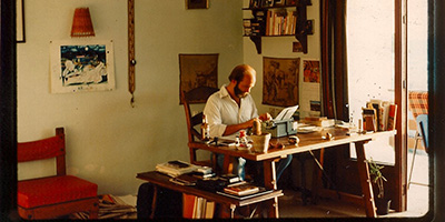 BecauseBerlin's tweet photo. "Being an American writer in Berlin is very easy. English is embraced as the lingua franca, and it is easy to get by with. I have a publisher here & have published 5 books." Like Michael Lederer, find the right elements to grow as an author. #BecauseBerlin welcomes all writers! https://t.co/SPMN9IuqQr