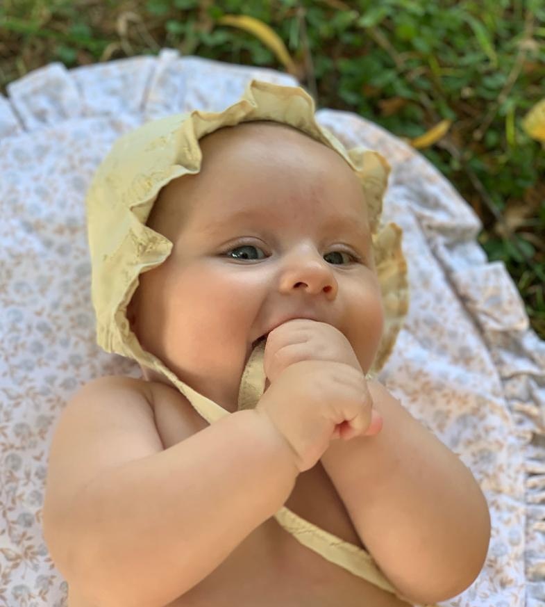 manamanakids's tweet photo. Quando ricevo le vostre foto per me è sempre motivo di grande gioia! Grazie alla mamma Elisa e alla sua splendida bambina. 😍 Nella foto, cuffietta e topponcino mmk. https://t.co/516u1YAkht #sewing #handmade #cuffiette #sweet https://t.co/xaNkSNW2hD