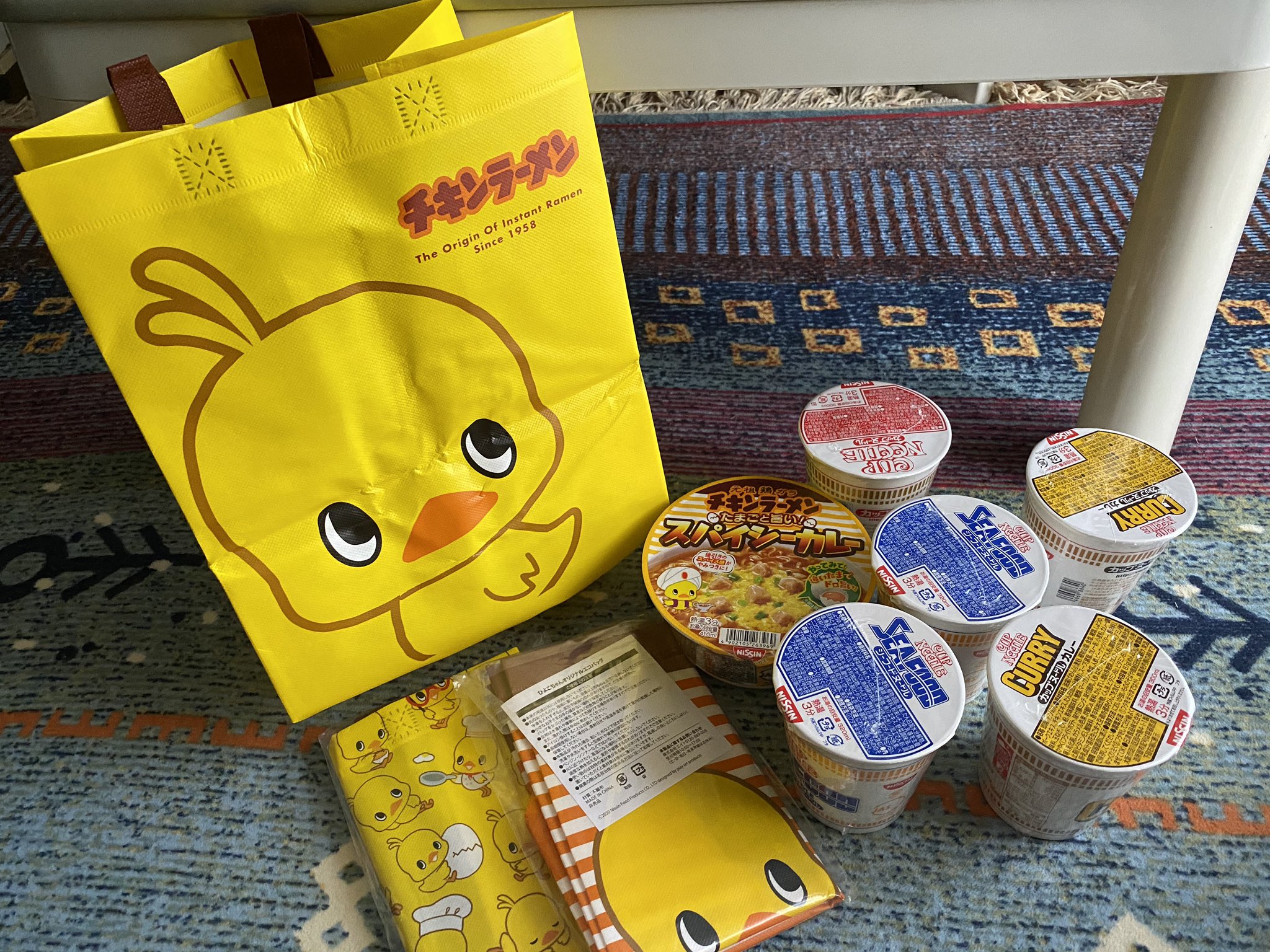 ファミマ限定！チキンラーメンのひよこちゃんが可愛らしい