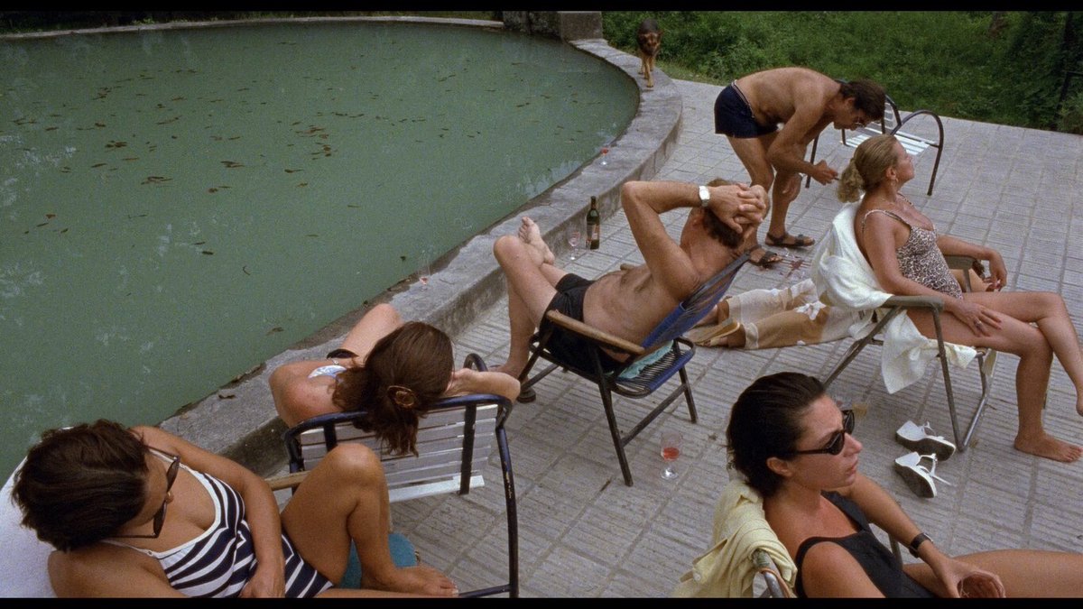ElDesencanto's tweet photo. Cine que se te pega a la piel.
Fotogramas de 'La ciénaga' de Lucrecia Martel (2001) https://t.co/4Cei8JEduj