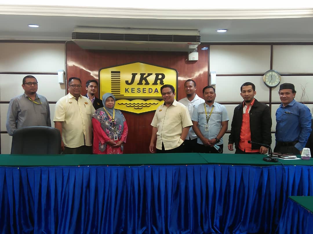 JKRKESEDAR (@jkrkesedar) on Twitter photo Cross Audit Dalaman Indeks Akauntabiliti (AI) Pengurusan Kenderaan Kerajaan. <a href="/Firdaus_Rameli/">Firdaus</a> <a href="/HasnudinMohamed/">Hasnudin Mohamed</a>
<a href="/Irshukriishak/">Ir. Shukri Bin Ishak</a> <a href="/Mazlan_Makhtar/">Mazlan</a> <a href="/JKRMalaysia/">JKR Malaysia</a> <a href="/JKR_CKM/">JKR CAW. KEJ. MEKANIKAL</a> <a href="/IrZulkefly/">Mohd Zulkefly S</a> Cross Audit Dalaman Indeks Akauntabiliti (AI) Pengurusan Kenderaan Kerajaan. <a href="/Firdaus_Rameli/">Firdaus</a> <a href="/HasnudinMohamed/">Hasnudin Mohamed</a>
<a href="/Irshukriishak/">Ir. Shukri Bin Ishak</a> <a href="/Mazlan_Makhtar/">Mazlan</a> <a href="/JKRMalaysia/">JKR Malaysia</a> <a href="/JKR_CKM/">JKR CAW. KEJ. MEKANIKAL</a> <a href="/IrZulkefly/">Mohd Zulkefly S</a>