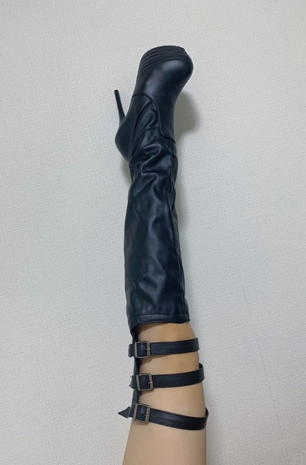 コスプレイヤー成賀久瑠王 (なるがくるみ)のTwitter画像21