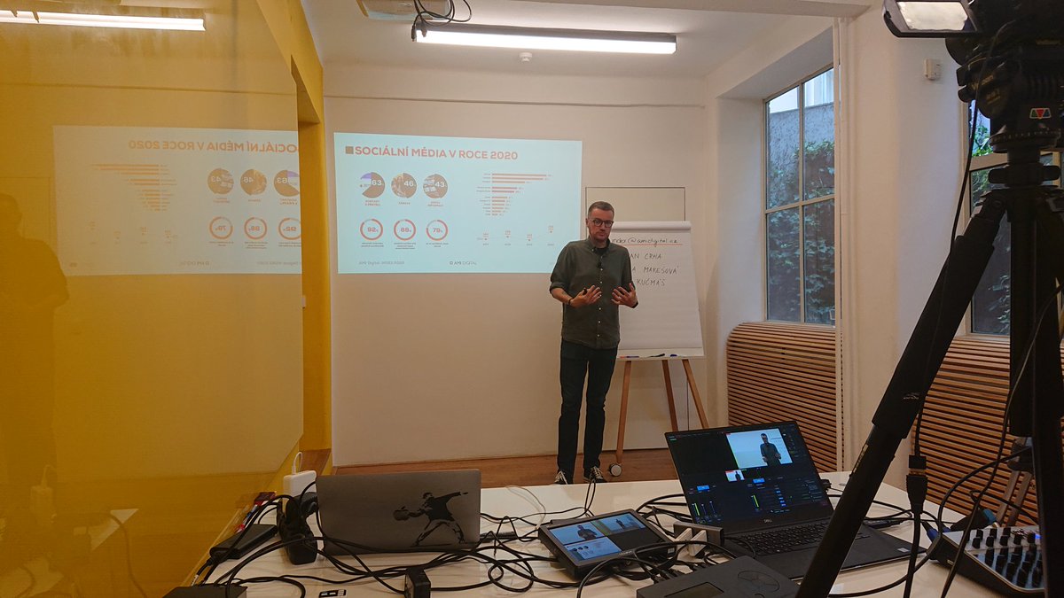 KrivskyMartin's tweet image. 92% uživatelů internetu oslovených v roce 2020 nějakým způsobem používá soc. sítě...#amidigitalindex