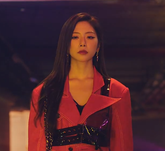 2Moori's tweet photo. MINJI🥵🥵🔥🔥🔥🔥 https://t.co/VgpvuY9O3o