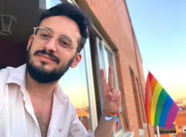 Pablo nos dejó ayer. Joven, pero ya veterano del activismo. Tenía por delante una vida repleta de compromiso, defendiendo los derechos de las personas #LGTB en su #Extremadura y el resto del mundo. Nuestra mejor forma de recordarlo es continuar su trabajo.
Seguiremos en tu nombre