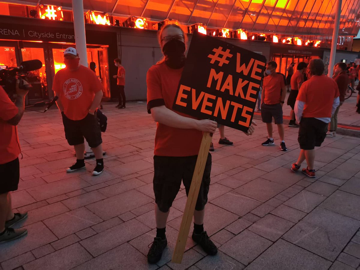 tpimagazine's tweet photo. It takes roughly 500 people to make an event happen, that's why technical production and events industry companies and freelancers joined forces in #Liverpool yesterday to support the national #WeMakeEvents campaign. https://t.co/jiWklsYFoN