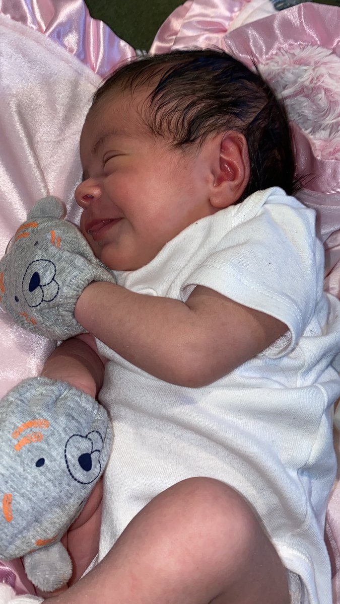 breezyjenner's tweet photo. If anyone cares I’ve been a mom for two months now. Welcome Isabella Lee. Born June 11th at 12:37pm natural no pain medicine or anything she was due June 26 had her early due to high blood pressure and they didn’t want me to get sick. She was only 6 pounds and 7 oz https://t.co/DnaiGPBv73