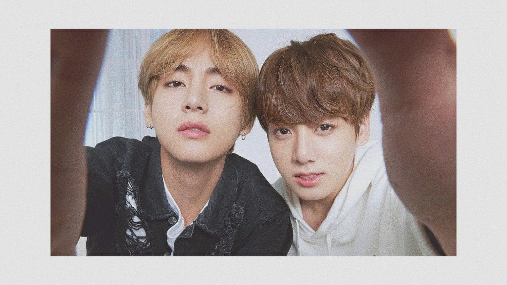 guksupv's tweet photo. [ taekook lokal au ]
— 𝘬𝘰𝘮𝘰𝘳𝘦𝘣𝘪.

au ini isinya cuma tentang taehyung sama jungkook yang pacaran, tiap hari. terlebih taehyung yang bucin banget, confess hampir tiap hari karena berbicara tentang jeon jungkook itu engga cukup dalam satu paragraf. https://t.co/nTZ9IRJg83