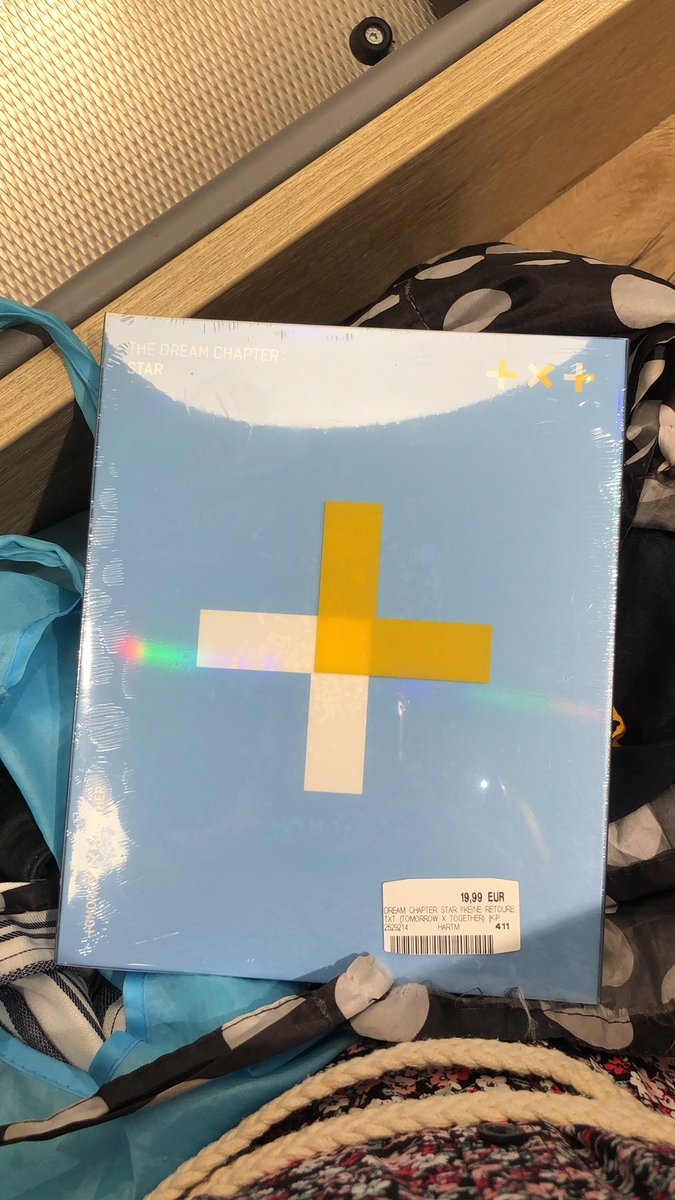 SofieFroehlich's tweet photo. Place your bets on who im gonna get 👀 

@TXT_members @TXT_bighit #DreamChapterStar https://t.co/eTKhA309e9
