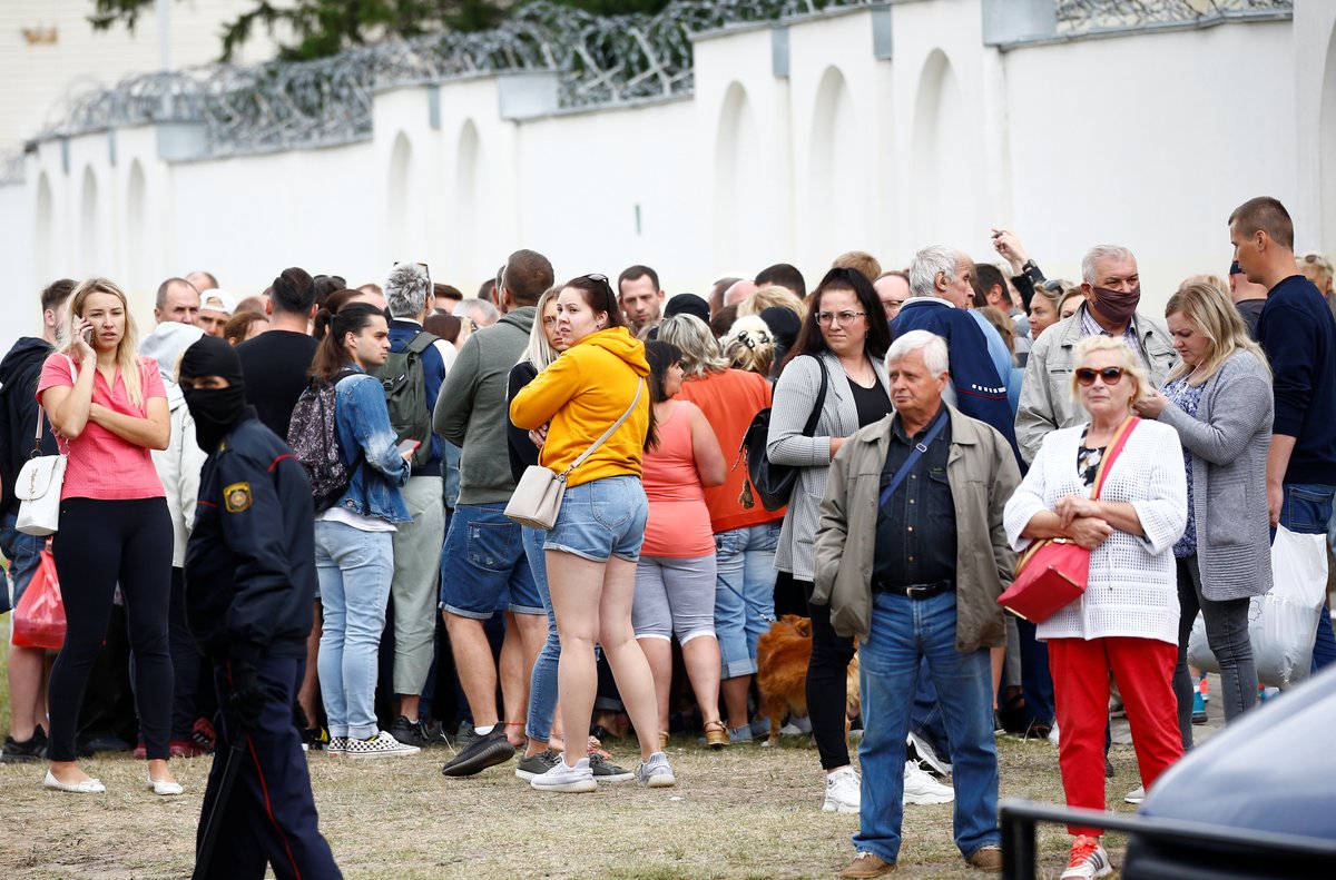 The criminal Lukashenko regime announced today that it captured 7.000 civilians over the past three days.SEVEN FUCKING THOUSAND. #Belarus