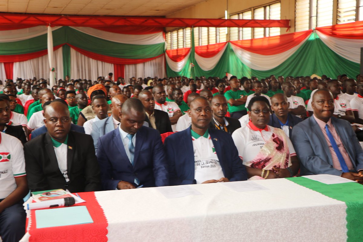 BurundiGov's tweet photo. 12/08/2020: Sous le haut patronage de S.E @CPGBunyoni, Premier Ministre du #Burundi, la Journée lnternationale de la Jeunesse a été célébrée à @GitegaProv sous le thème: Jeunesse unie et active pour le développement.1/2 https://t.co/KonhUbxglo