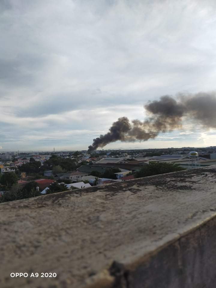 firealertmm's tweet image. 10-70
3rd Alarm
Lower Taiwan
Brgy Don Bosco
Parañaque City
Involved: Residential

#FireAlertMetroManila
#FireAlertPH
#Pureforce
#WhiteHouse
#United
#Txtfire
#CentralBase