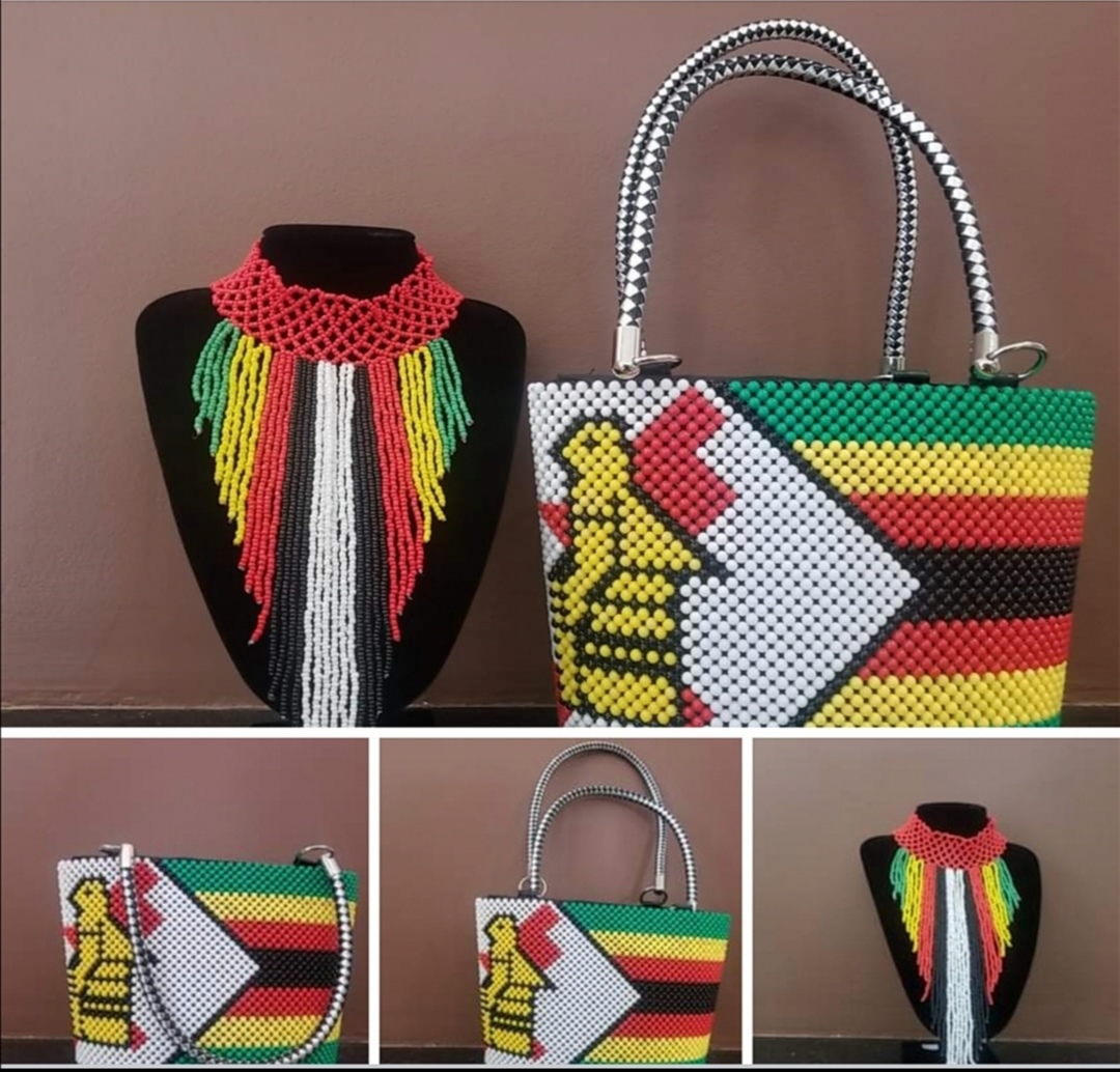 RvmSeamaf's tweet photo. Dressing, slaying & speaking one trending voice in the #ZimbabweLivesMatter regalia.
Get #HeadGear #ShampalaStrings #BeadedBags and so many more. Visit our store at number 19 Caithness, Eastlea, Harare, Zimbabwe or order online.
#RVMSeamaf #Beads #jewellery #ZimbabweLivesMatter https://t.co/9OGsdMh8gi