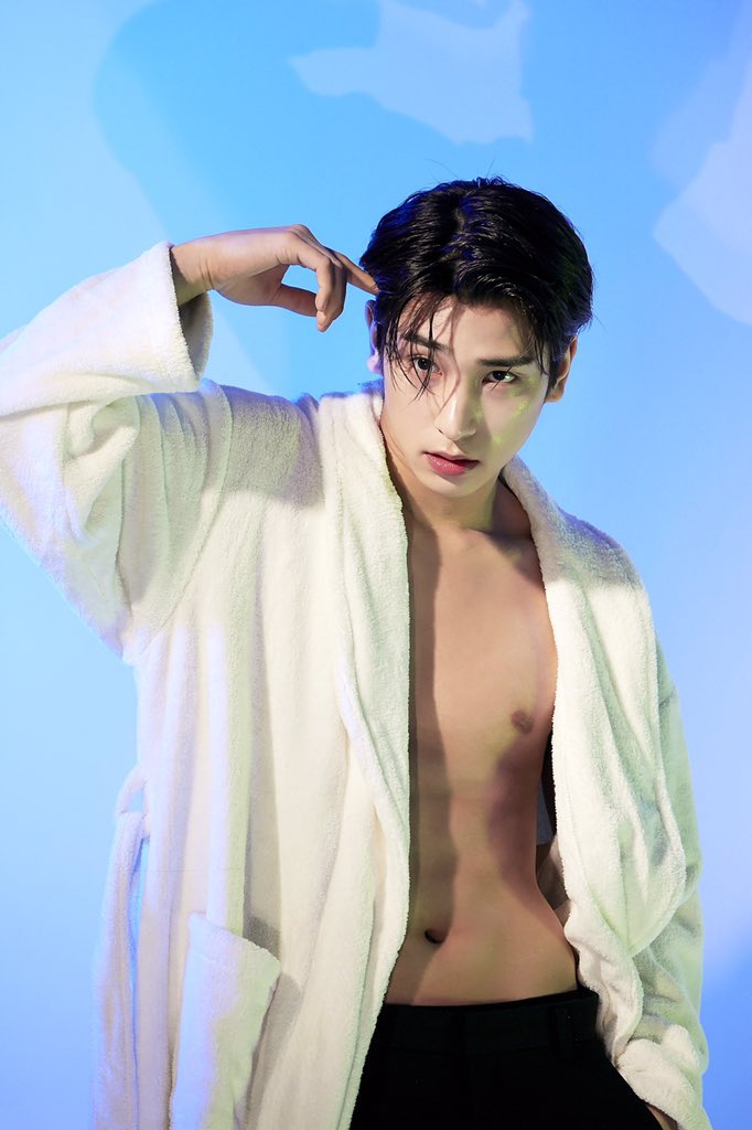 If we talking about Sexy Let me promote my son Lee Hangyul (Dec. 7, 1999) of H&D  @POCKETDOLZ  https://twitter.com/dohcore/status/1293215108777222145