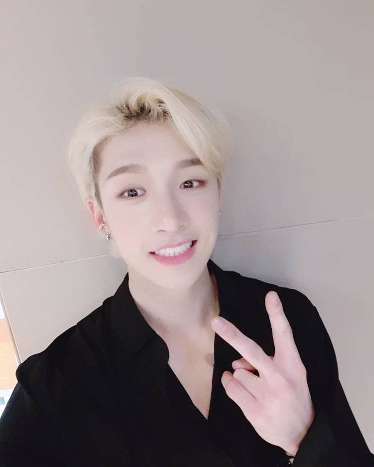 — bang chan with blonde hair; a needed thread  #StrayKids    #skz