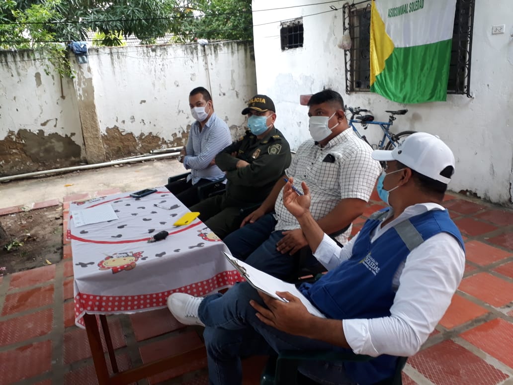 gamez_ney's tweet photo. Trabajando de la mano de @rodolfo_ucros @soledadalcaldia con el fin de lograr que nuestro municipio sea cada día más seguro, iniciamos recolección de insumos para el PISCC, desde nuestras comunidades, que son los actores principales. https://t.co/RKRBMShgCP