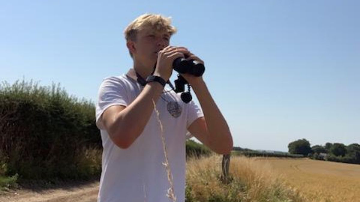 . @crpm2003 is a 16yo birder and naturalist who lives on the edge of Salisbury Plain. This has become his patch which he explores in search of everything from Marsh Fritillaries to Stone-curlews. He says he finds nature very relaxing as a way to get away from the stresses of life.
