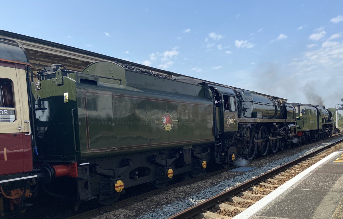 Here’s 46100 and 70000 taking on water at Taunton. A nice - if hot! - run so far with a max of 73 on the levels (hit 71 prior to slowing for Oldfield Park, so failed the 75 challenge) but the best bit of the day - Whiteball and the banks - are to come.