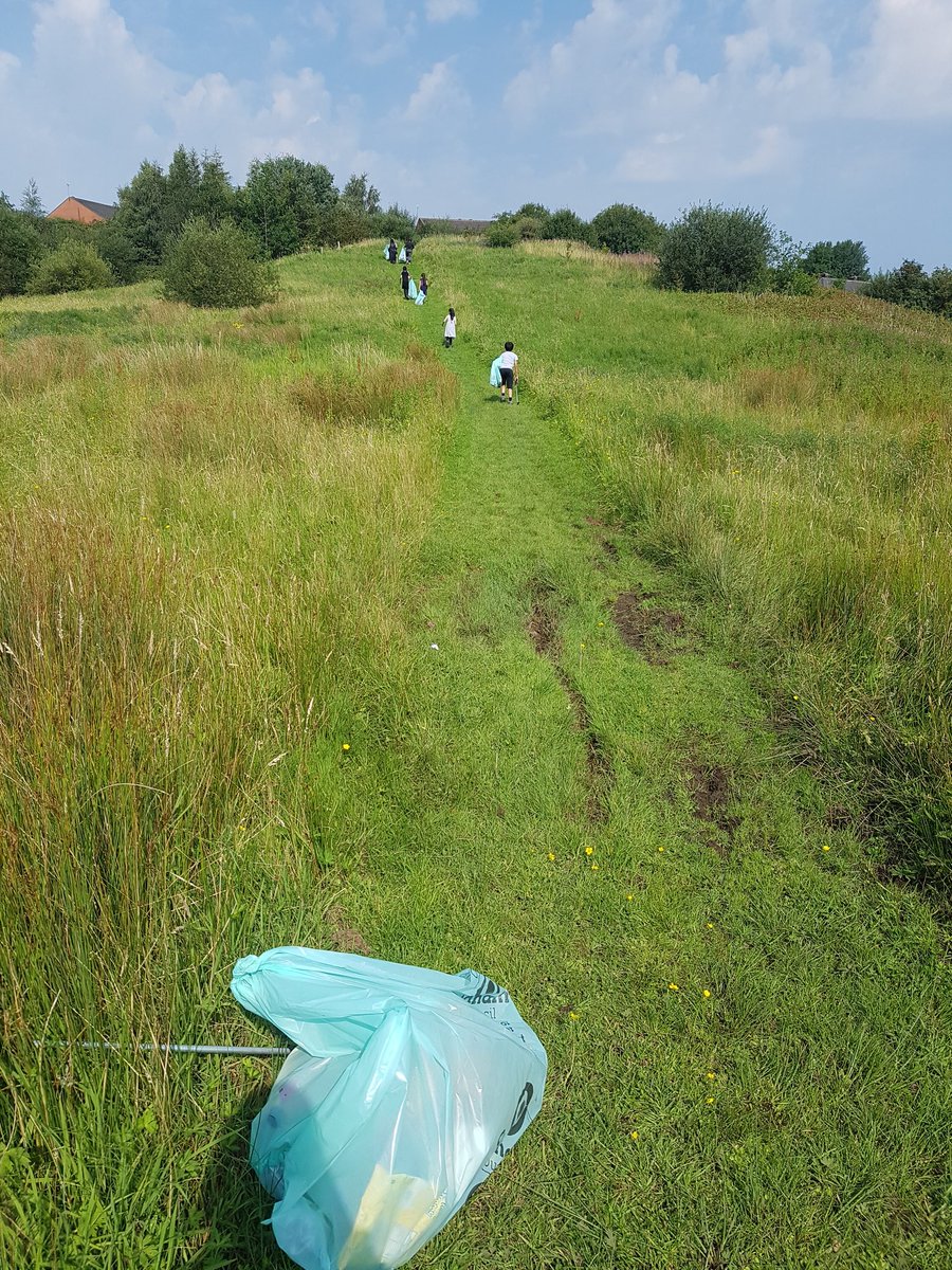 6 big bags of rubbish cleared from The Lows this morning and awaiting collection by <a href="/OldhamCouncil/">Oldham Council</a>. 
Thanks to the 6 local children and 3 adults that came out to help. 
 Together we can make a difference 😍 <a href="/PC15630/">PC 15630</a> <a href="/OldhamChronicle/">Oldham Chronicle</a> <a href="/CllrCh/">Cllr Aftab Hussain Chaudry</a> <a href="/OldhamMayor/">Oldham Mayor</a>