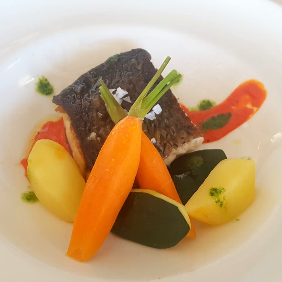 Nui_beach's tweet photo. Corvall a la brasa amb coulis de pebrot del piquillo amb verduretes 😋https://t.co/TGgJzbXVV6
.
.
.
.
#nuibeachcalella #nuibeach #plat #espaimediterrani #delicious #gourmet #recepte #yummy #calella #restaurante #cuina #maresme #platja #cooking #food #foodporn #instafood #foodie https://t.co/CF2SB66M4e