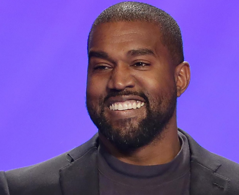 ça ne va pas être facile pour un autre candidat a la présidence aux #USA Kenye West. ce dernier accuse le parti de Joe Biden d’être derrière tout ça. Sa campagne a été refusée dans l'Etat d'Illinois pour raison de falsification des signatures des documents.
#Burundi #Politique