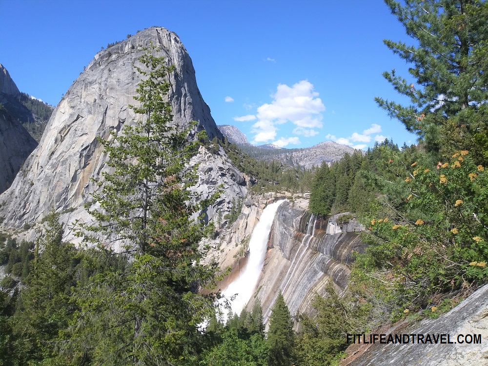 @YosemiteNPS is an unbelievably magical place! We engulfed ourselves here last year; it was truly amazing. I made sure to stop & snap this scenic spot. I call these 'Speechless Spots'. Show me your Speechless Spots! #WaterfallWednesday @Sostraveluk @GalsWander @LiveaMemory