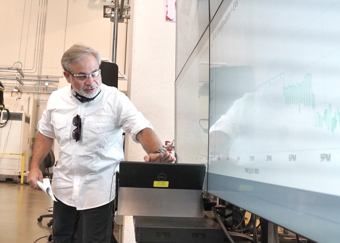 SecBrouillette's tweet image. While on my tour of the optimization and control laboratory, I viewed @NREL’s unique and crosscutting space that conducts research on grid-interactive efficient buildings to evaluate how loads can provide flexibility to the grid and reduce overall consumption.