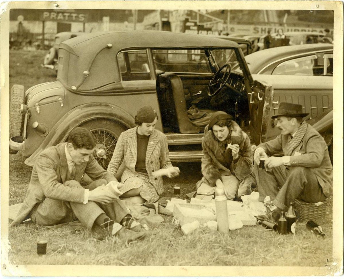 BrooklandsMuseu's tweet photo. Planning a visit to the Museum this August? If you want to avoid queueing for food in the cafรฉ why not book one of our delicious freshly prepared Picnic Hampers!
Find out more and pre-book online here: https://t.co/ZHug4i4YwE
#BackBehindtheWheel #LoveBrooklands https://t.co/ulqliTdcaC