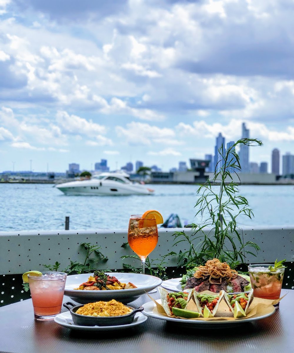 "Pier" into #SummertimeChi, at 2 of the best outdoor spots in Chicago <a href="/NavyPier/">Navy Pier</a>. Dine with a lakeside view <a href="/RivaCrabhouse/">RIVA Crabhouse</a>, or grab beers &amp; bites <a href="/BestBeerGarden/">Miller Lite Beer Garden at Navy Pier</a>! You can even walk the Pier with a drink in hand from either outdoor bar. 😎🍻 #SupportLocal #StefaniRestaurants
