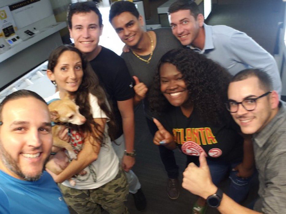 Aaliyah__Gray's tweet image. Today is my Workiversary🤗 The year has nothing but amazing. I’ve met so many great people but I wanted to give a special S/O to these certain 3. Magda, Juan, and Luis!! You guys believed in me when I didn’t believe in myself. You pushed me to be great and never settle. THANK YOU