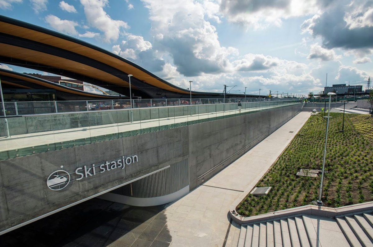 Bane NOR <a href="/BaneNORSF/">Bane NOR</a> trenger ytterligere en uke til å teste systemene på Ski stasjon. Og er derfor ikke klare til å åpne Østfoldbanen for togtrafikk førstkommende mandag.

vy.no/vygruppen/pres…