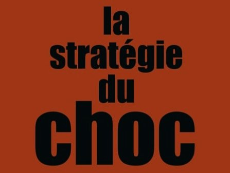 andreflahaut's tweet photo. L'épidémie de #COVID19 devient le prétexte à toutes sortes de brimades, stigmatisations, violations des droits &amp; à une remise en cause des libertés. Mais le mouvement est plus pervers et insidieux... c'est ce que @NaomiAKlein appelle la stratégie du choc. Inacceptable &amp; dangereux https://t.co/SwMEQVcG65