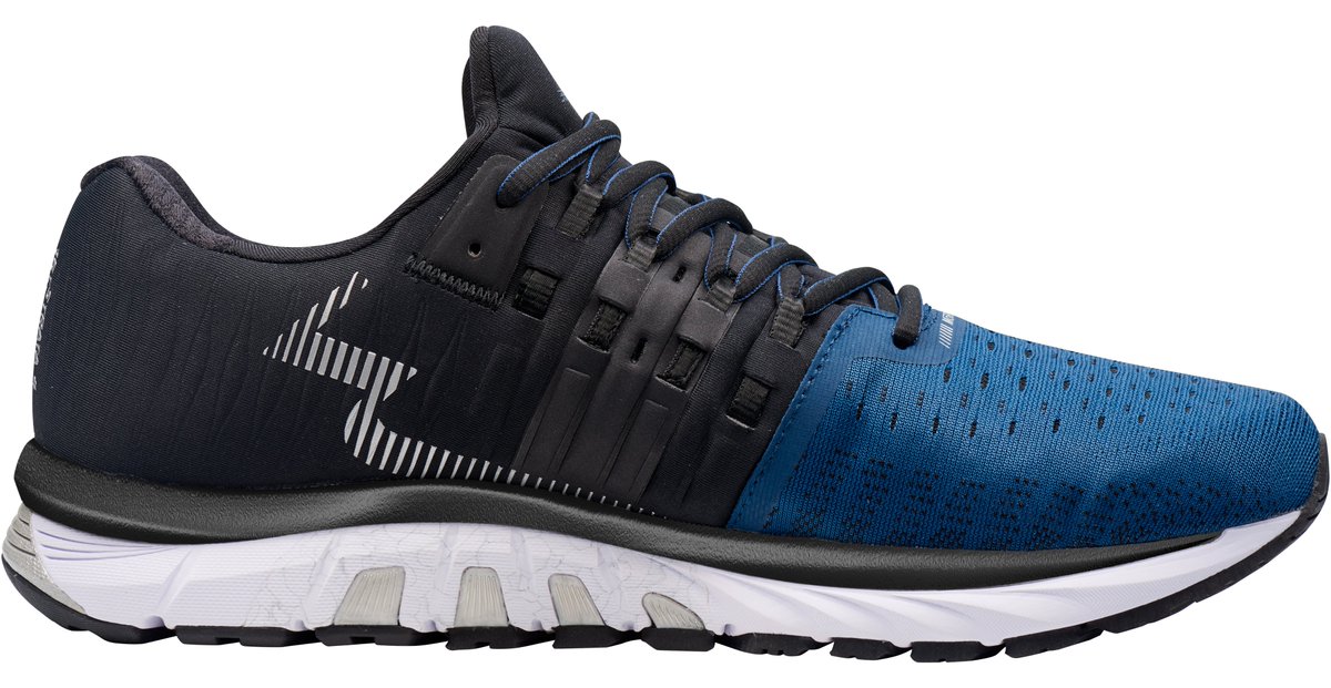 TheJogShop1's tweet photo. The new @361SportEurope Strata 4 is now instore and online. New improved upper and fit and great looking shoe too. #jogshop #brighton #shop #local #strata4 https://t.co/2Dli9hT4vu