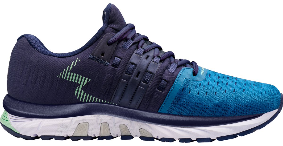 TheJogShop1's tweet photo. The new @361SportEurope Strata 4 is now instore and online. New improved upper and fit and great looking shoe too. #jogshop #brighton #shop #local #strata4 https://t.co/hfA47TUeGj