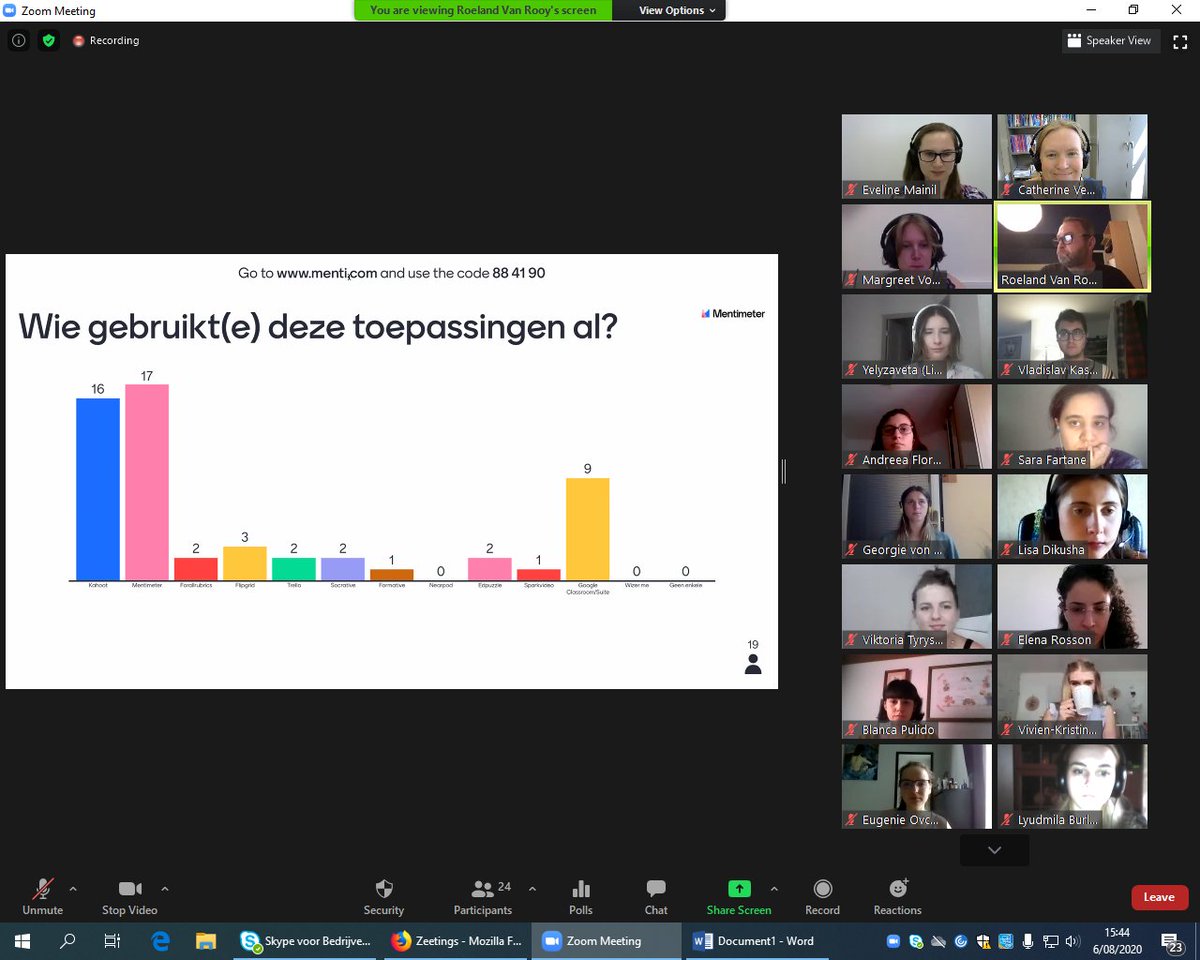 De studenten van het traject taalkunde en didactiek van de Taalunie Zomercursus Nederlands volgden deze week een workshop supertools voor superleerkrachten met expert Roeland van Rooy! #2020TZN

Nieuwsgierig? Neem een kijkje op …iezomercursusnederlands.wordpress.com/2020/08/07/sup…