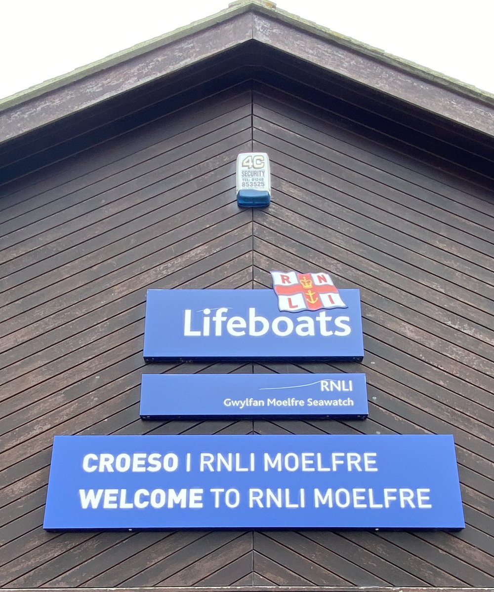Tomos Hughes BEM 🏴 (@padscymru) on Twitter photo Thanks to 🤝<a href="/MoelfreLifeboat/">Moelfre Lifeboat</a> <a href="/RNLI/">RNLI</a> North Wales 🏴 for supporting our Out of Hospital Cardiac Arrest Campaign to provide life saving Defibrillators @savealifecymru <a href="/WelshAmbulance/">Welsh Ambulance</a> <a href="/BHFCymru/">BHF Cymru</a> early @CPR 👐defibrillation save life’s ❤️ <a href="/angleseycouncil/">Isle of Anglesey County Council</a> Thanks to 🤝<a href="/MoelfreLifeboat/">Moelfre Lifeboat</a> <a href="/RNLI/">RNLI</a> North Wales 🏴 for supporting our Out of Hospital Cardiac Arrest Campaign to provide life saving Defibrillators @savealifecymru <a href="/WelshAmbulance/">Welsh Ambulance</a> <a href="/BHFCymru/">BHF Cymru</a> early @CPR 👐defibrillation save life’s ❤️ <a href="/angleseycouncil/">Isle of Anglesey County Council</a>