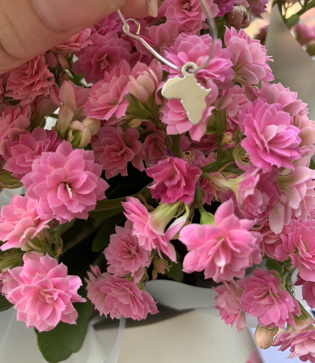 letsnormalise's tweet image. AFRICA BABY! Dm to order angels! Just £2 pounds with £1 delivery, £1 will be going to PANDAS Foundation 🤍💓