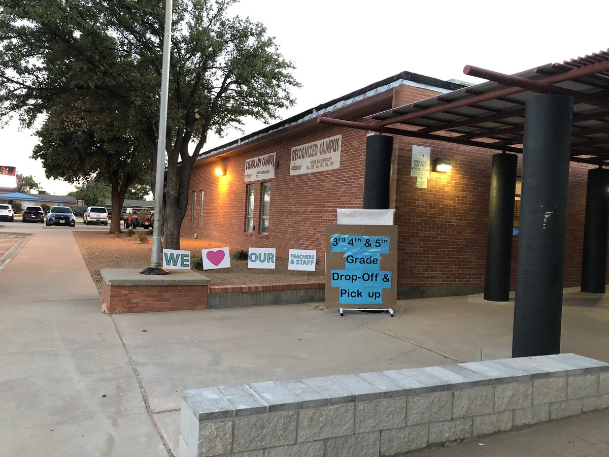 RachelRippKMBC's tweet photo. It’s the first day of school for students at ECISD today!🍎📝📚Classes at all the elementaries start at 7:40 a.m. #firstdayofschool #rosselementary #ECISD #fall2020 #COVID__19 https://t.co/NUbWyo3qEt