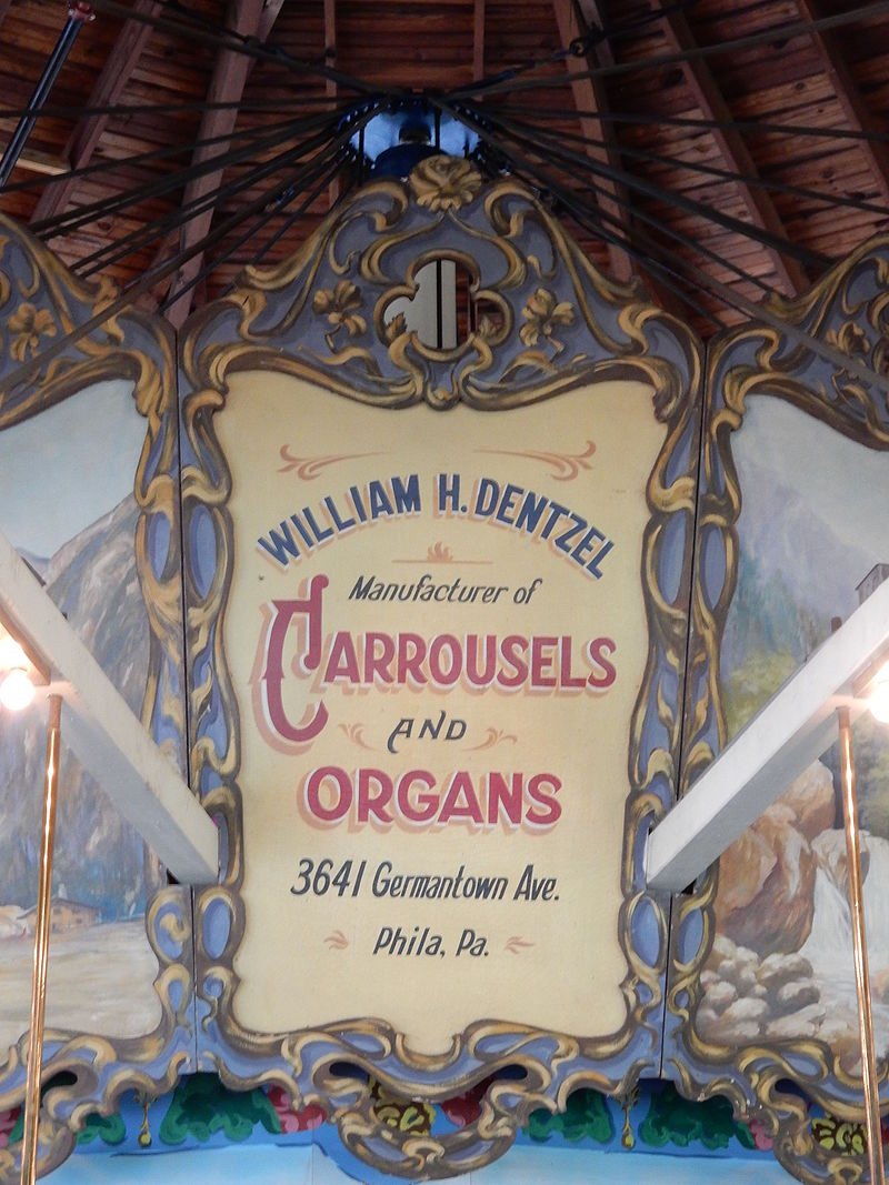 …jusqu’à l’apparition des carrousels mécaniques au milieu du XIXème qui vont véritablement populariser l’attraction d’abord en Angleterre, puis en Europe et aux US, et devenir absolument incontournables, avec des entreprises spécialisés dans leur fabrication