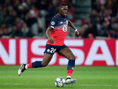 Realistic signing: Boubakary SoumaréLampard suggested we were interested in a summer transfer in January. An excellent ball carrier with solid passing range, and a top athlete who is a more than capable defender. Lille would definitely sell for the right price.