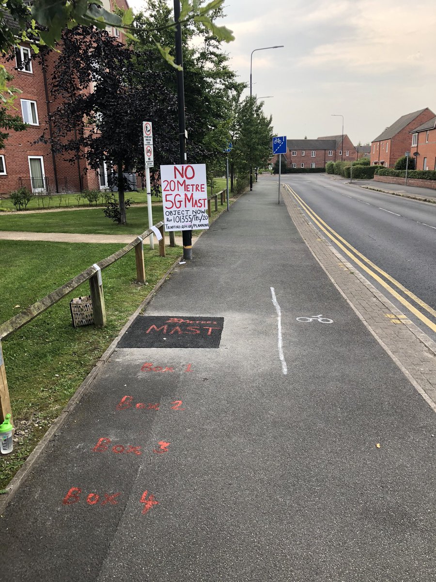 SBResidentsWA14's tweet photo. As if less than 50 cm is an acceptable space for pedestrians!   This must be contravening some accessibility legislation? Which bright spark thought it would be a good place to put it at a pinch point where a shared cycle/walk pavement and a footpath intersects. #Broadheath https://t.co/lE2xeRGnDa