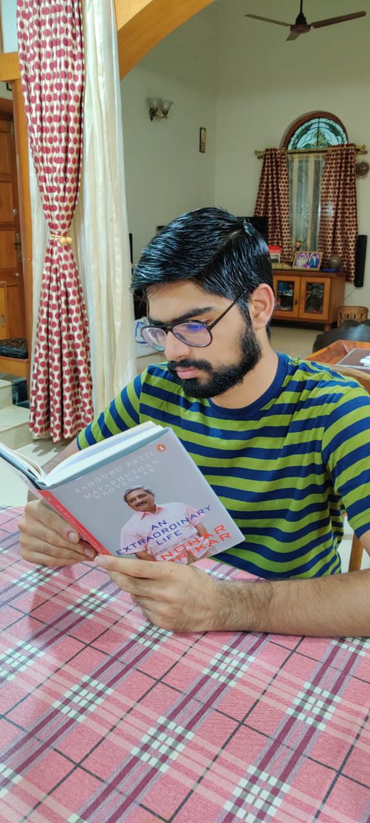 #AnExtraOrdinaryLife Pratik Joshi a mechanical engineer from Mapusa, Goa, reading our <a href="/manoharparrikar/">Manohar Parrikar Memorial</a> biography
<a href="/sadgurulokmat/">sadguru Patil</a> <a href="/mileeashwarya/">Milee Ashwarya</a> <a href="/PenguinIndia/">Penguin India</a>