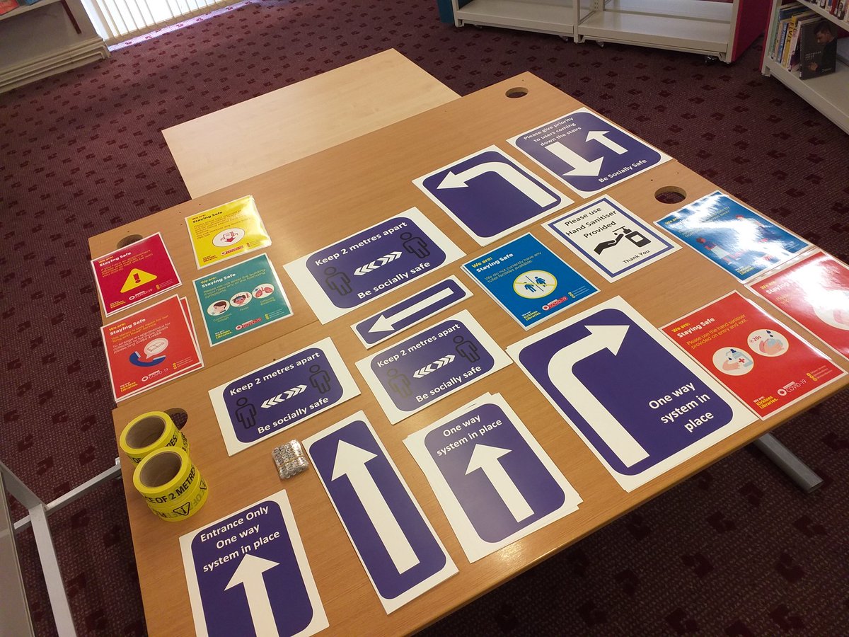 LibrariandyW's tweet photo. Interesting images from a trip to a @KirkleesLibrary this morning as we prepare for #Ringandread at that branch.
...taken the opportunity for a major clear up and deep clean!
#lovelibraries https://t.co/AK9TcGvmsM