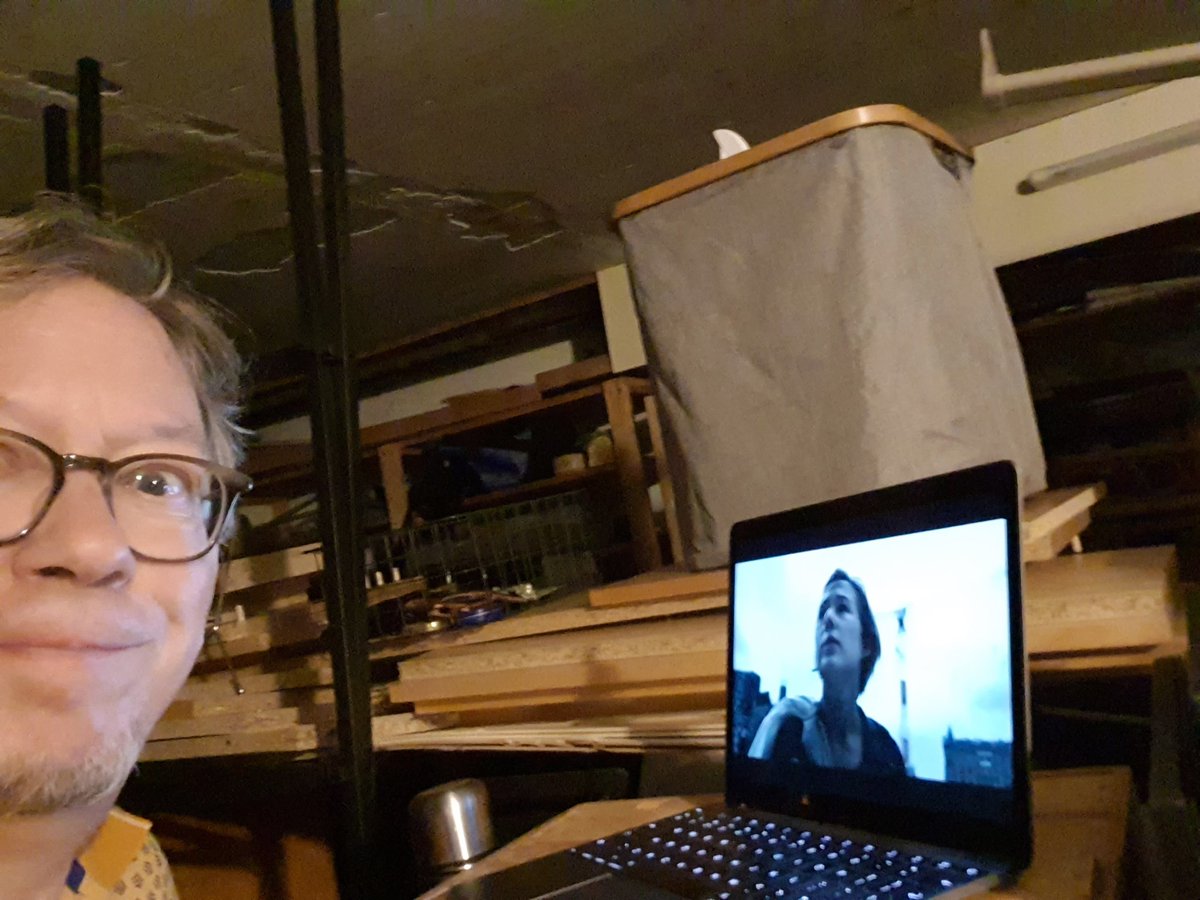 Om ff lekker af te koelen: Netflix kijken in de kelder. Heerlijk  !