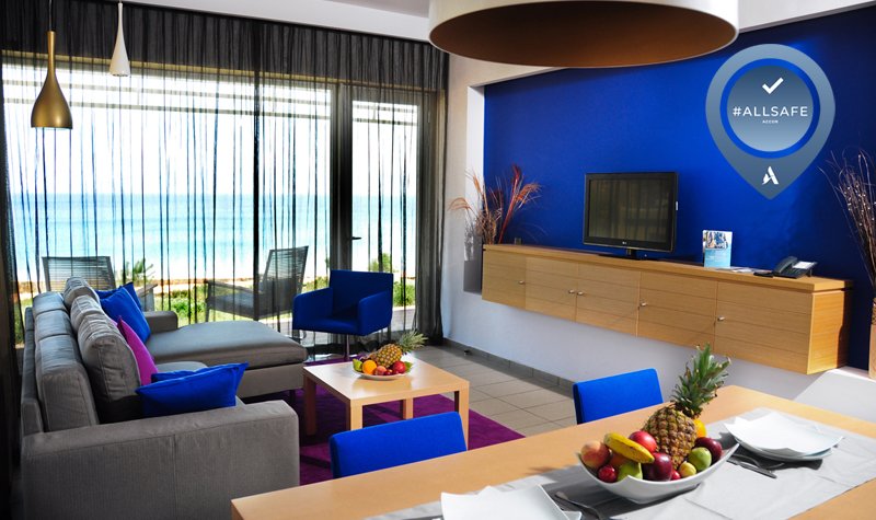 Mercurequemado's tweet image. Our Apartment are modern, stylish and designed keeping you in mind. With an amazing view of the #QuemadoBeach and the white sandy, you will enjoy every bit of your stay in our resort.

#ALLFBLADNA #AllSafe #AllTogether #REtravelWithALL