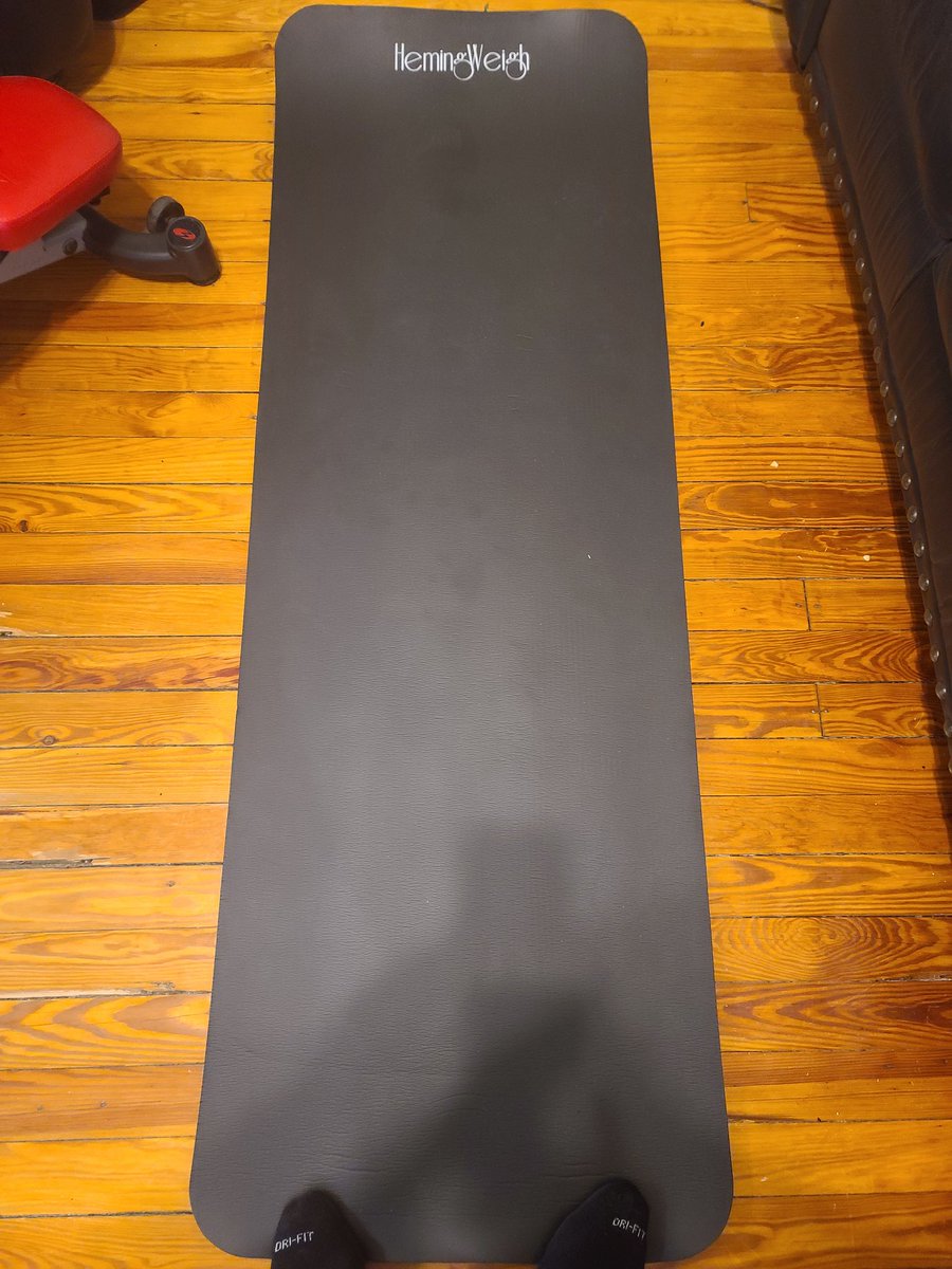 LordCognito's tweet photo. Floor work & core....grrrr #DaEvils https://t.co/tNmBJJ8bAj