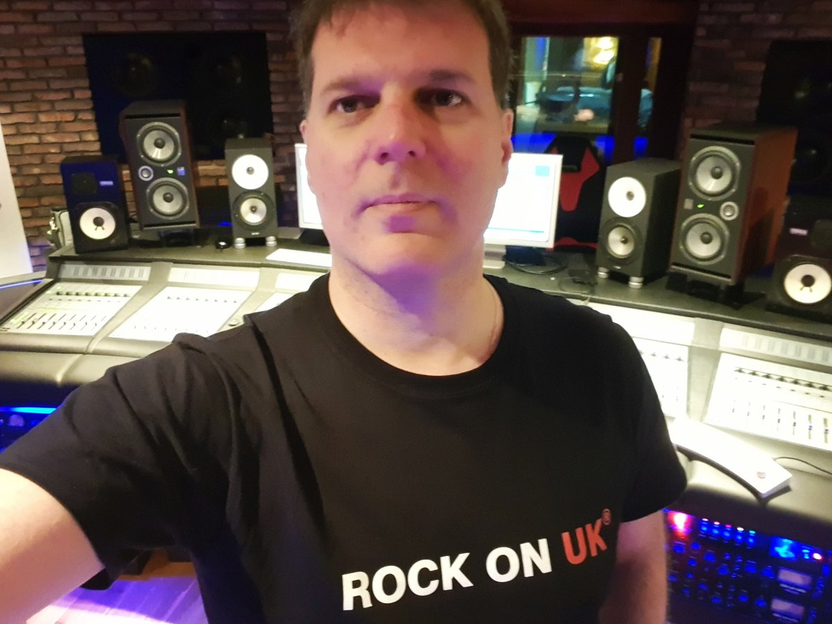 10/8/20
Producing a track for a client. Cool studio. #Rock #Chart #UK #LovinLeeds #Barnsleyis #SocialRoth #thehdhub #socialsheff #huddersfieldis #wonderfulwakey #derbyshireis #ATLondonUK #yorkshireis #Chesterfieldis #Nottinghamis #uksmallbiz #doncasterisgreat #doncaster #derbyis