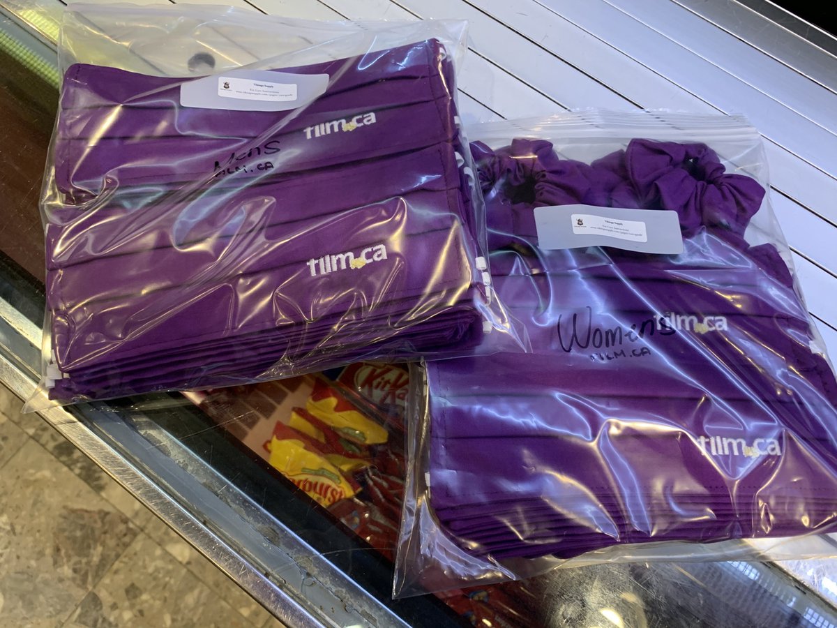 FilmCaCinemas's tweet image. A LITTLE CLIFFHANGER✨ 

Something exciting is coming...🤔 Could it be merch? 🤩 

Stay tuned for more details to come 😍⚠️

Purchase tickets here: film.ca/show-times-by-… 🎟 
COVID-19 procedures : film.ca/welcomehome 💜 

#merch #masks #reusablemasks #comingsoon #teaser