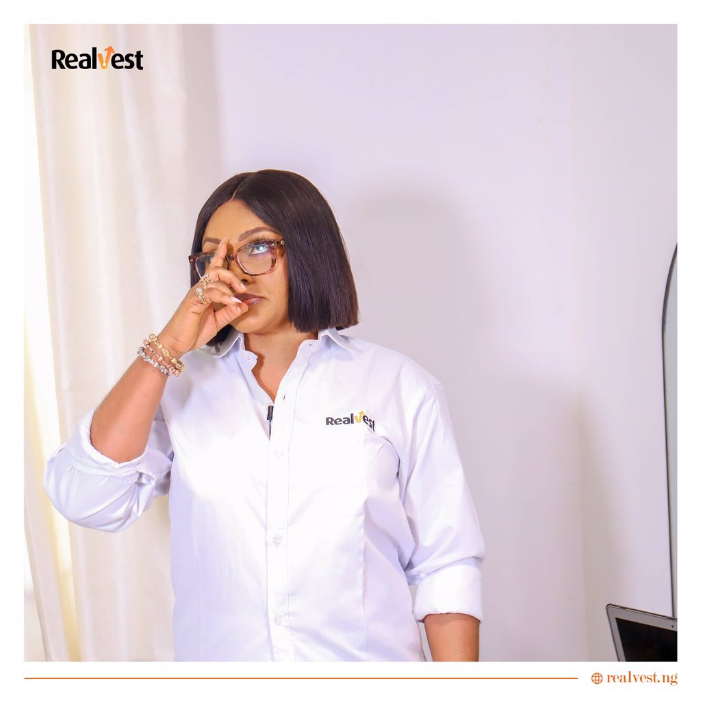realvestng's tweet photo. ”That look you give your friend that keeps complaining about their landlord but won't buy their own home for as low as 50,000 naira monthly only”

Tag that friend that keeps complaining and give them a caption. 🌚

#realvest #mercifiedarmy #homemade #homevest #realestate #home https://t.co/MSAX4NAB2D